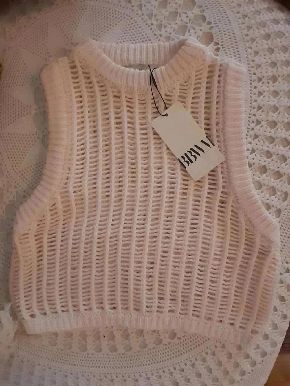 Top court, Style Ajouré,couleur crème, taille M, marque BBWM